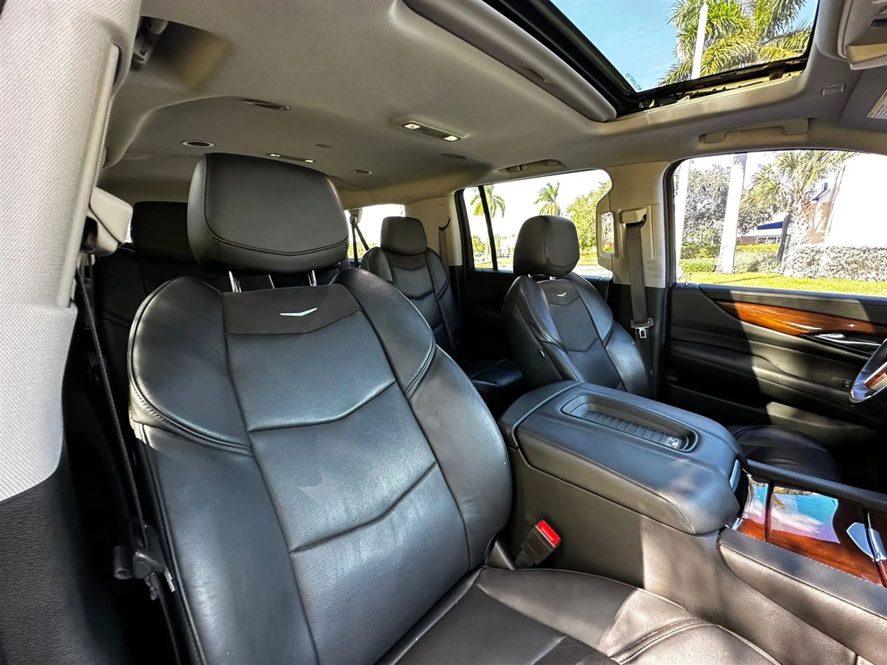 Cadillac Escalade ESV 2WD Luxury 2020 Cadillac Escalade ESV 2WD Luxury 2020