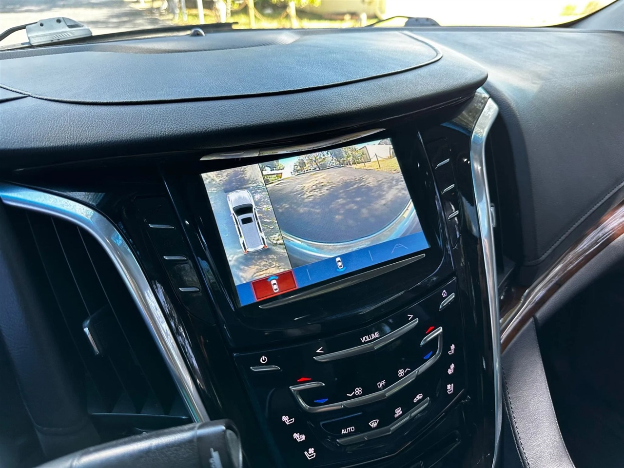 Cadillac Escalade ESV 2WD Luxury 2020 Cadillac Escalade ESV 2WD Luxury 2020