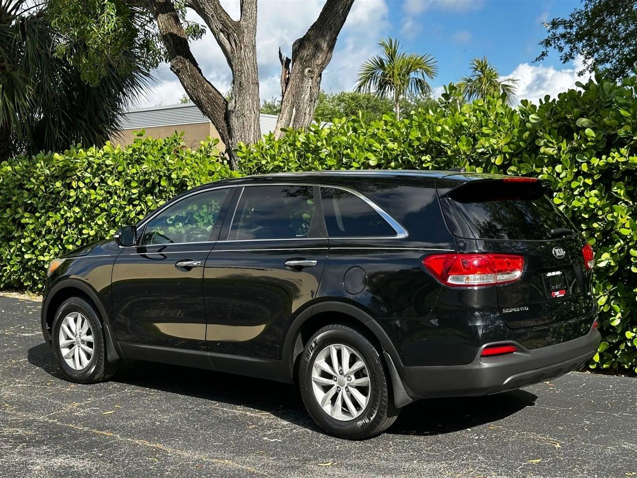 Kia Sorento L 2WD 2016