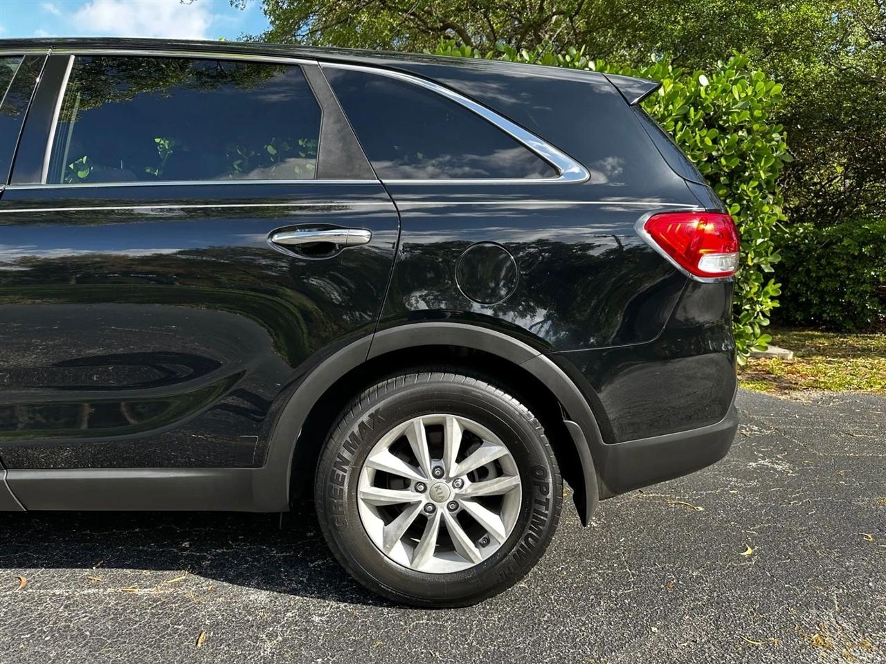 Kia Sorento L 2WD 2016