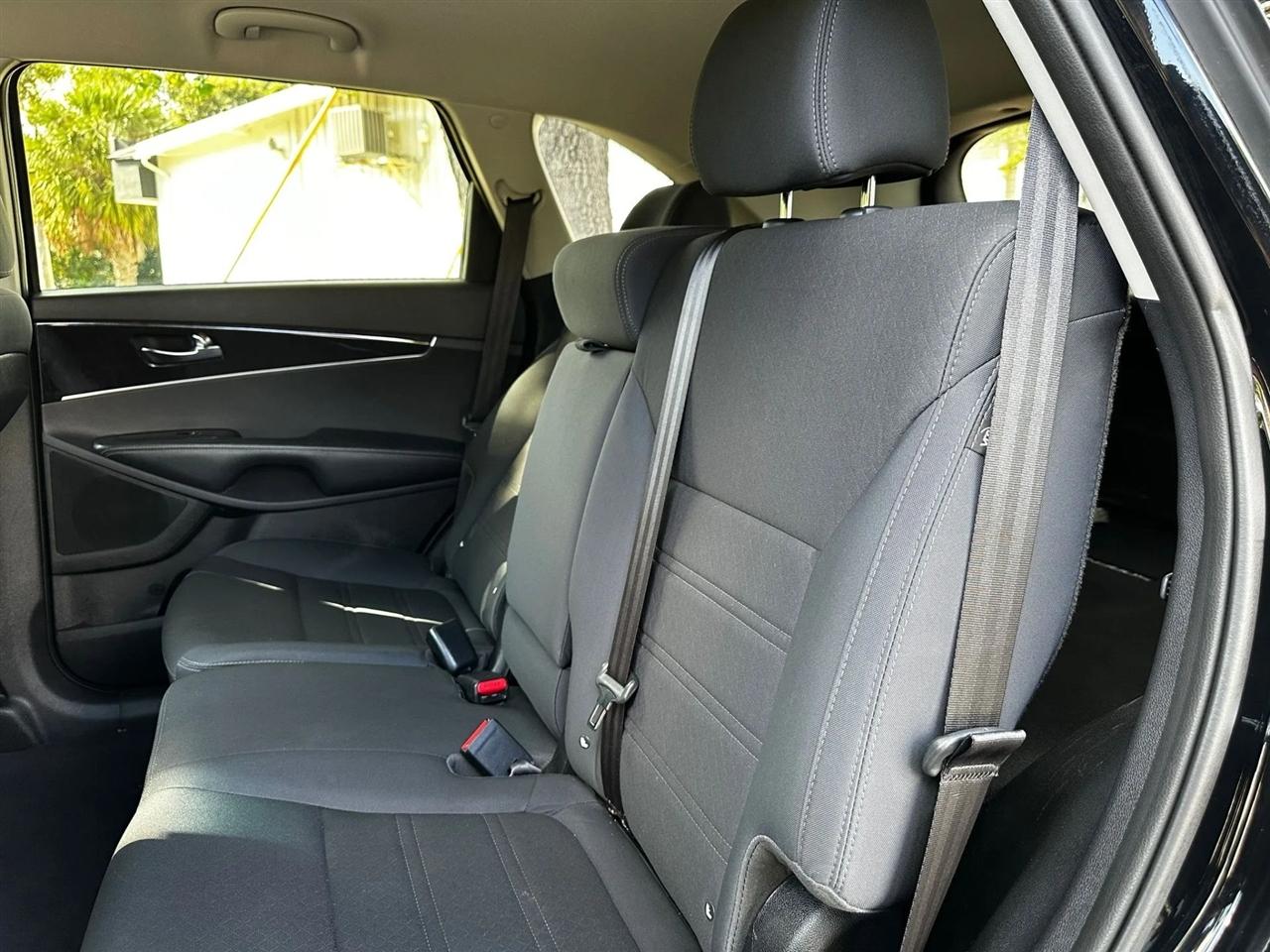 Kia Sorento L 2WD 2016