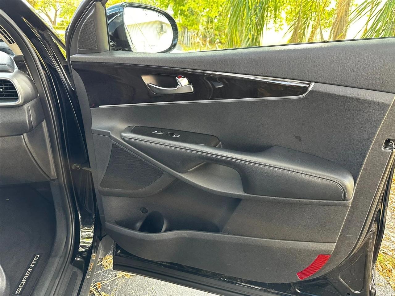 Kia Sorento L 2WD 2016