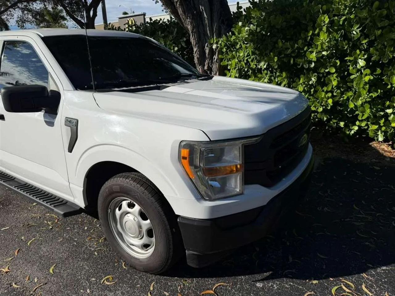 Ford F-150 XL SuperCrew 5.5-ft. Bed 2WD 2021