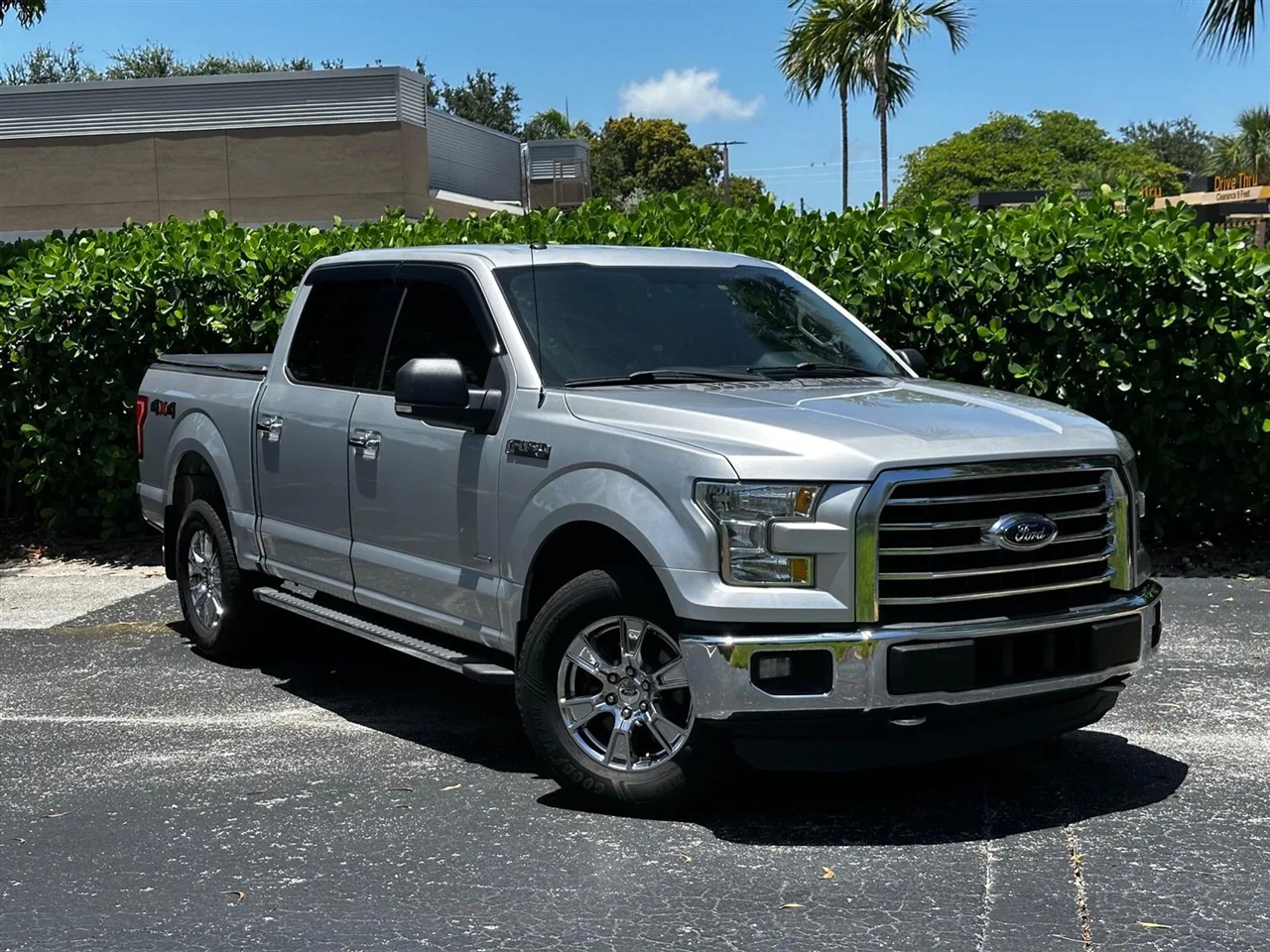 Ford F-150 XLT SuperCrew 5.5-ft. Bed 4WD 2016 Ford F-150 XLT SuperCrew 5.5-ft. Bed 4WD 2016