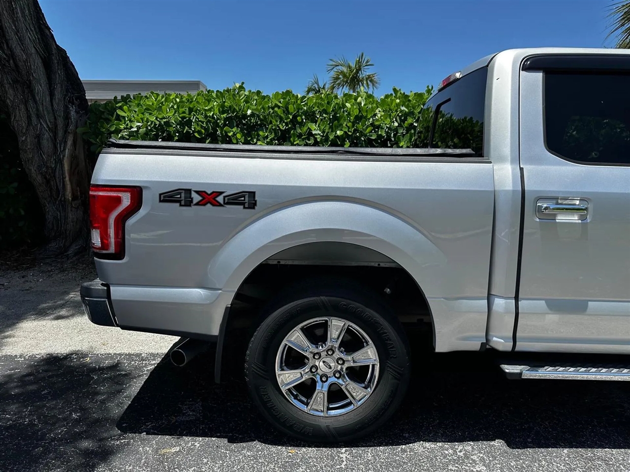 Ford F-150 XLT SuperCrew 5.5-ft. Bed 4WD 2016 Ford F-150 XLT SuperCrew 5.5-ft. Bed 4WD 2016