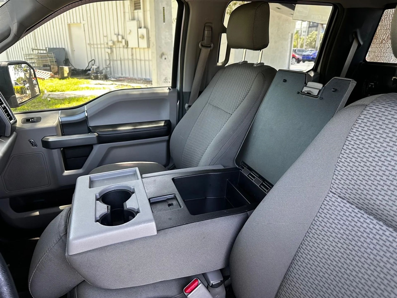 Ford F-150 XLT SuperCrew 5.5-ft. Bed 4WD 2016 Ford F-150 XLT SuperCrew 5.5-ft. Bed 4WD 2016