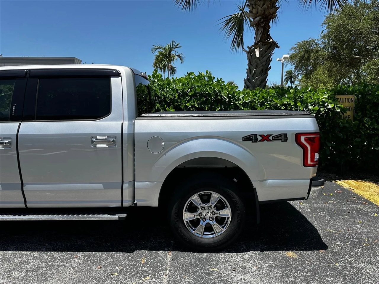 Ford F-150 XLT SuperCrew 5.5-ft. Bed 4WD 2016