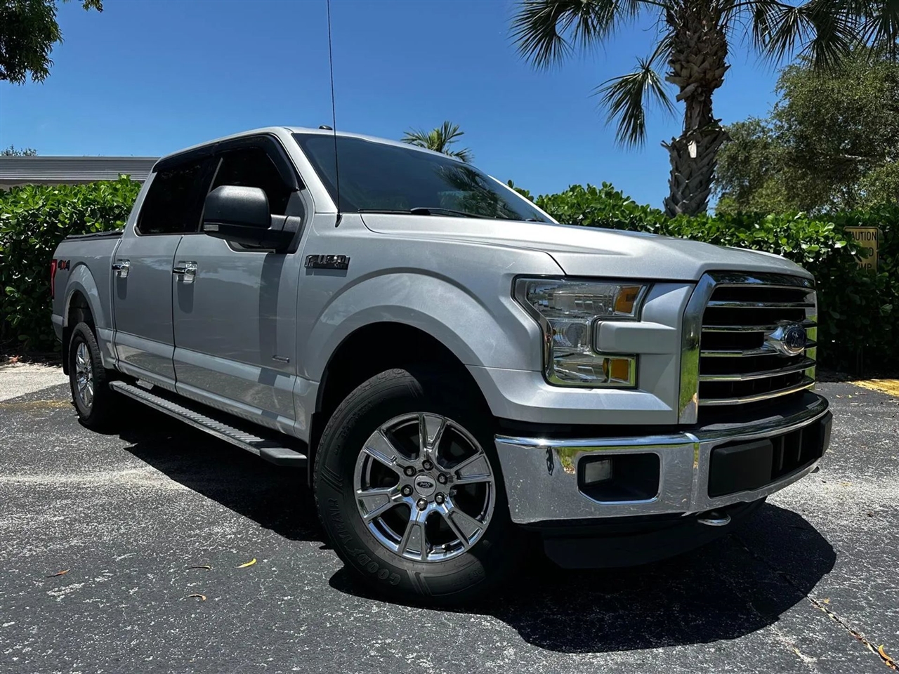 Ford F-150 XLT SuperCrew 5.5-ft. Bed 4WD 2016