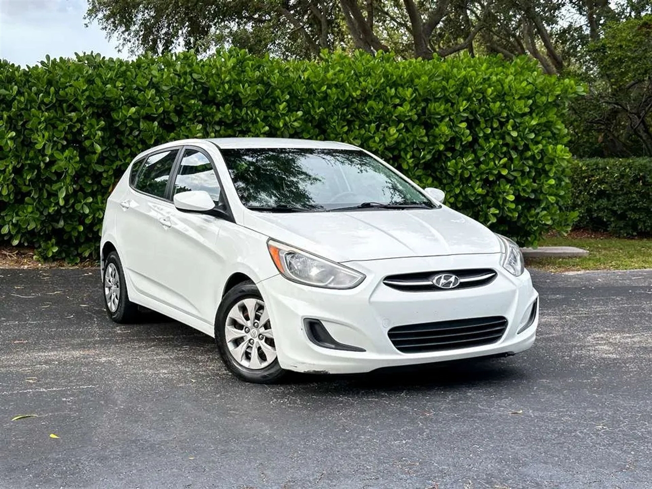 2015 Hyundai Accent GS 5-Door 6A