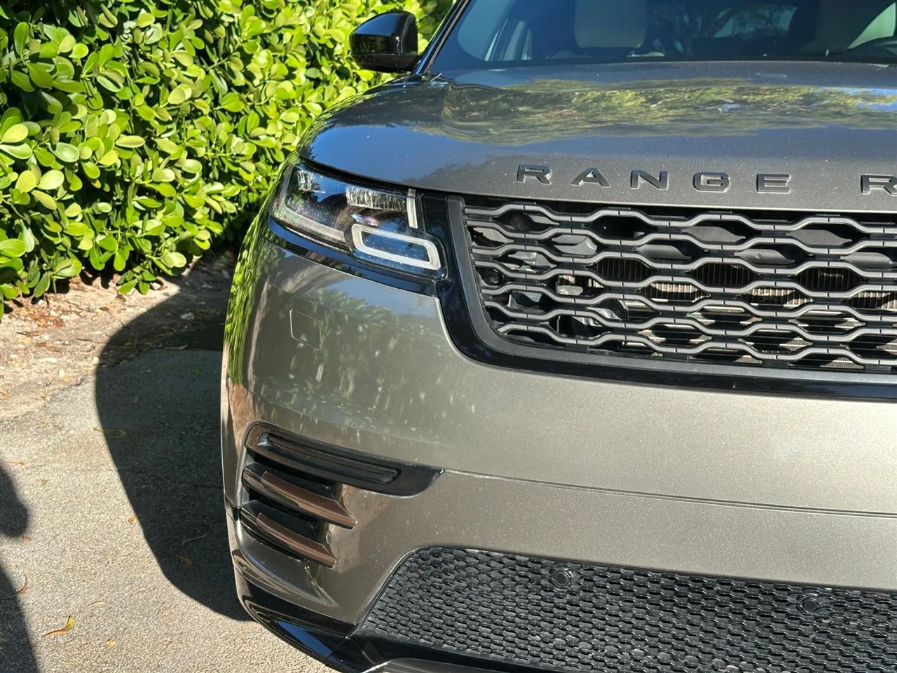 2020 Land Rover Range Rover Velar P340 R-Dynamic S photo 4
