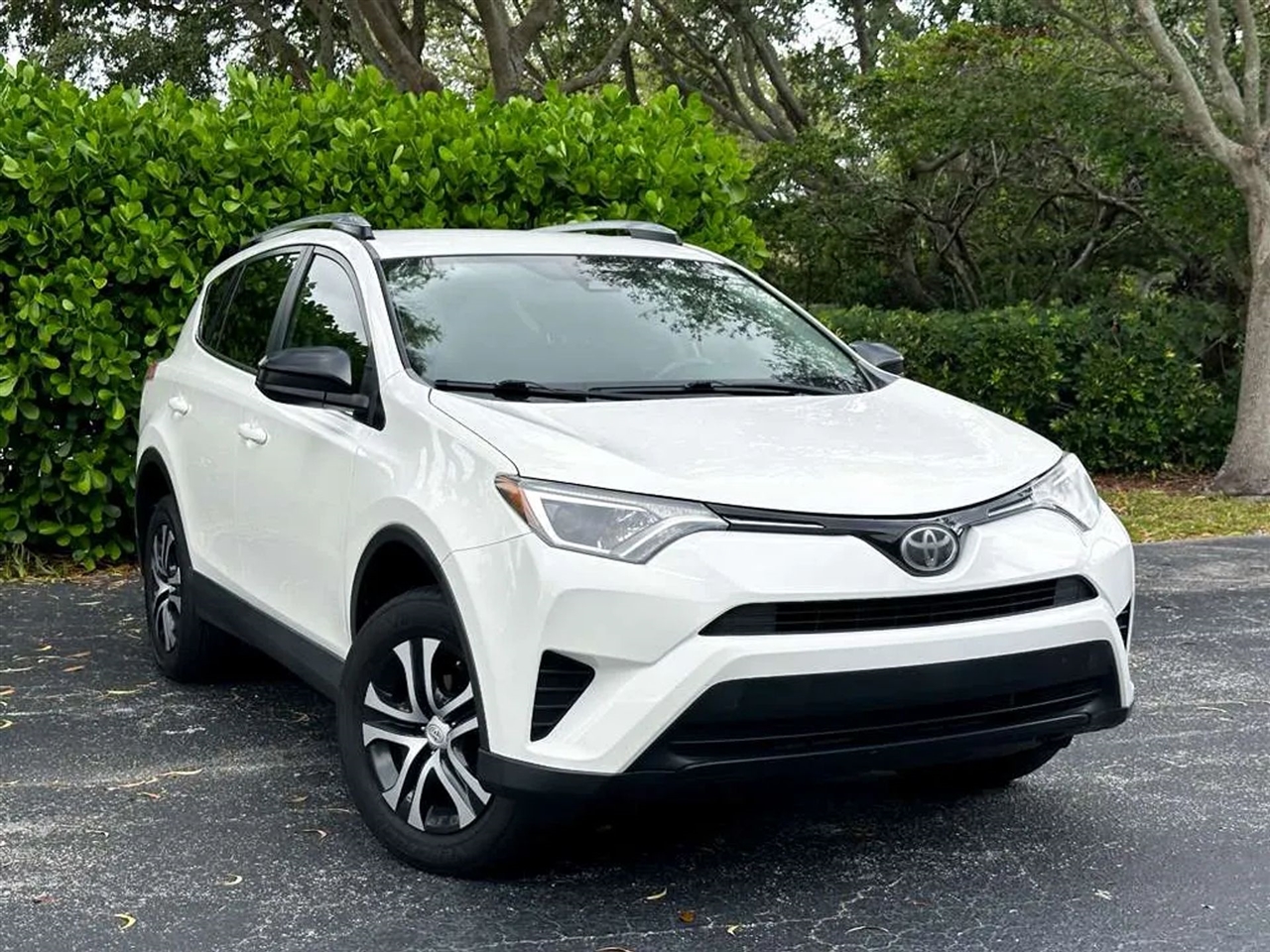 2017 Toyota RAV4 LE FWD