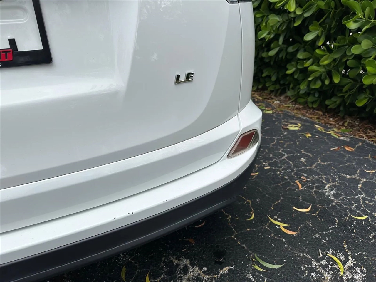 Toyota RAV4 LE FWD 2017