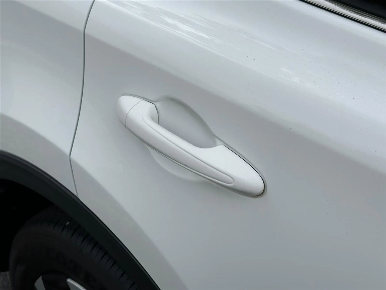 Toyota RAV4 LE FWD 2017