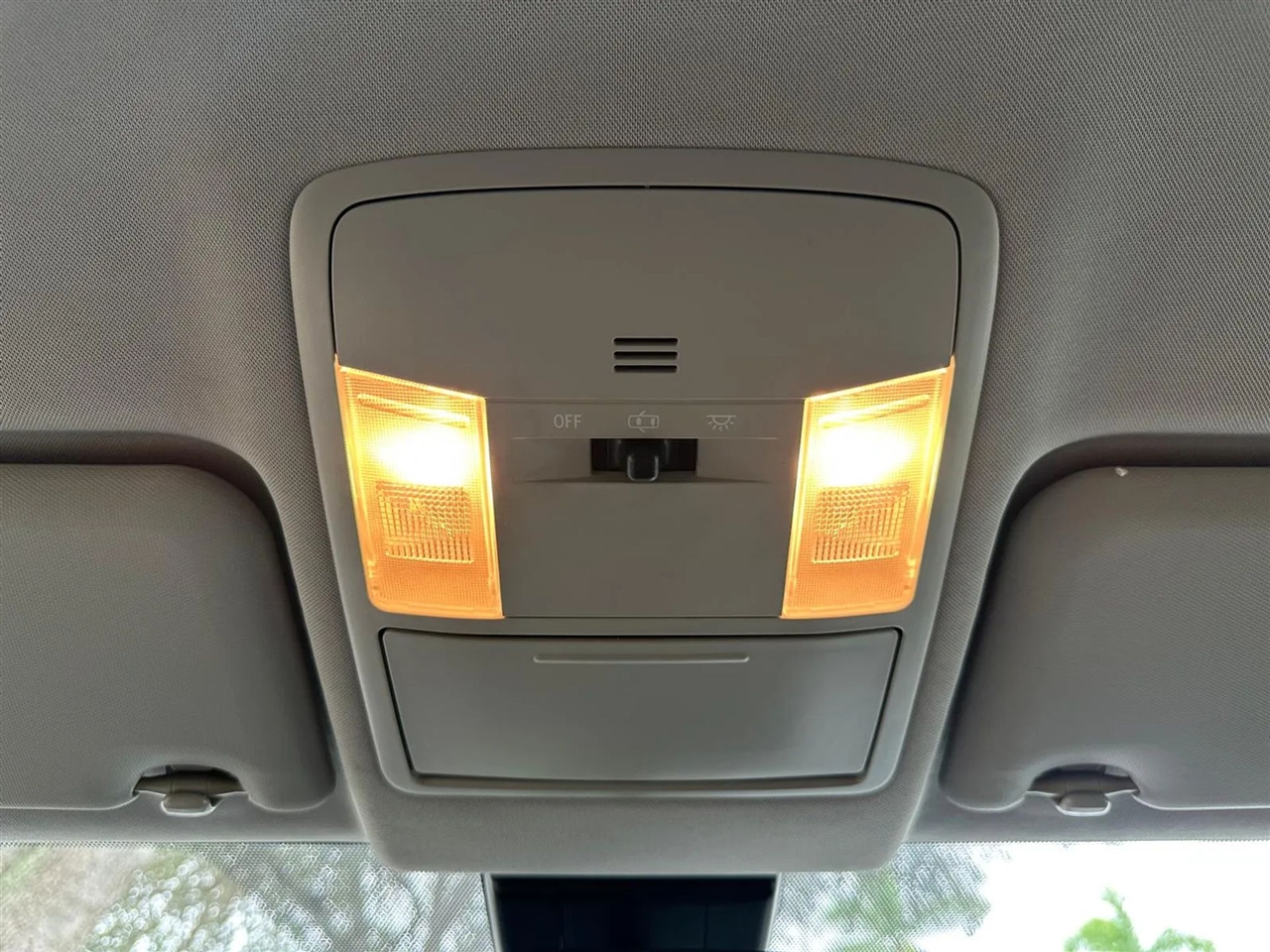 Toyota RAV4 LE FWD 2017