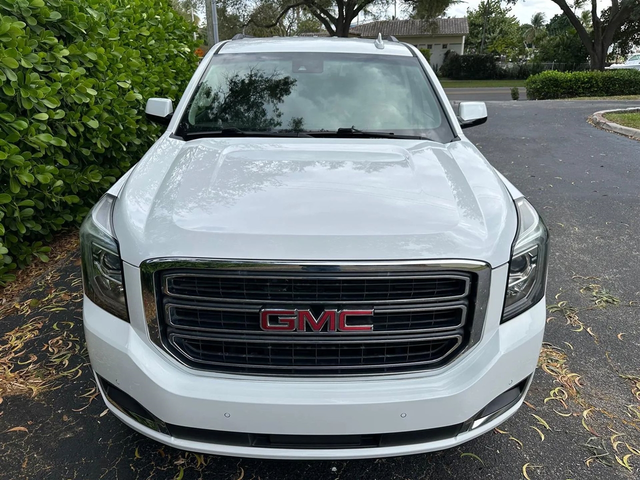 GMC Yukon XL SLE 2WD 2017