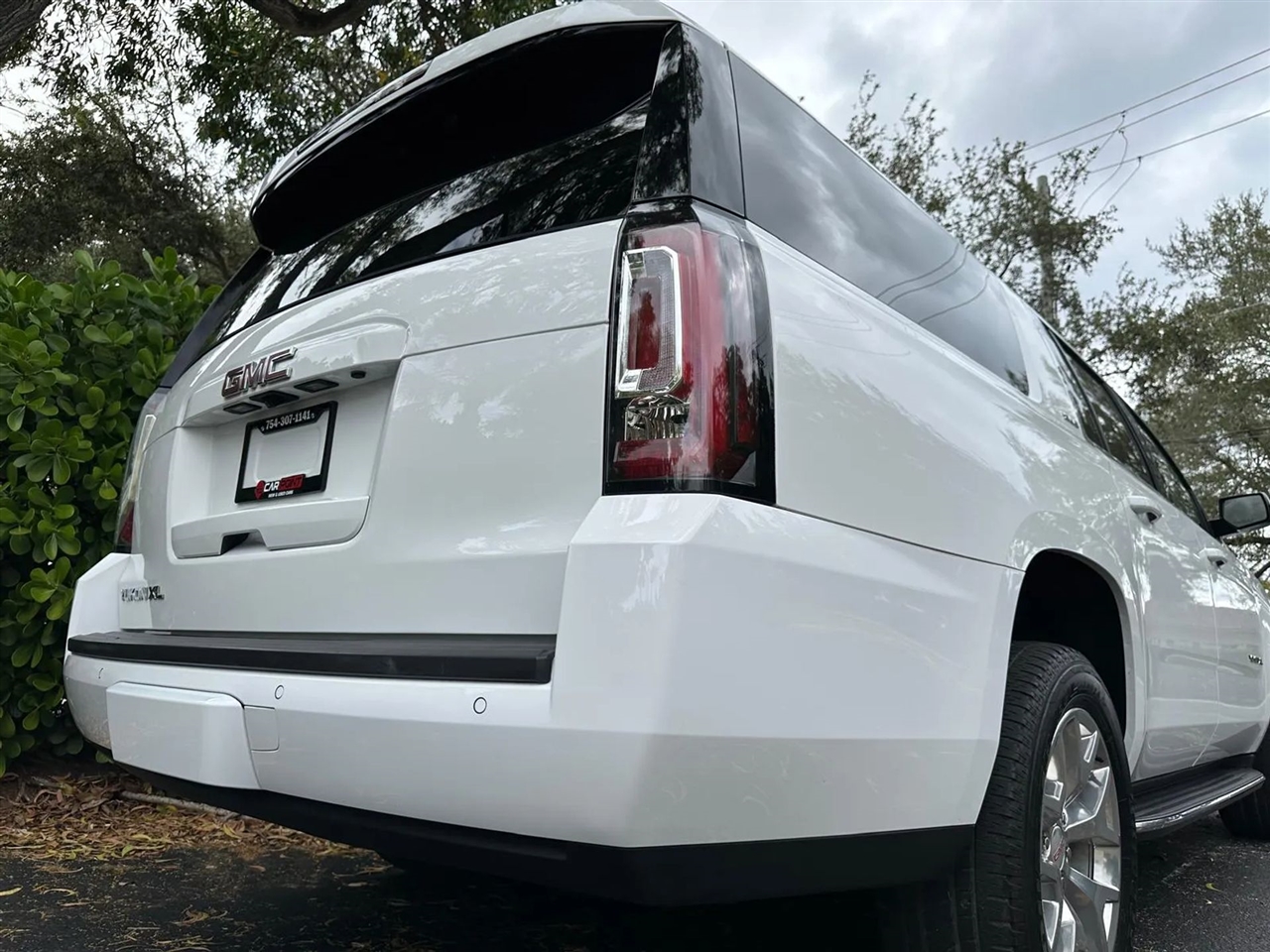 GMC Yukon XL SLE 2WD 2017