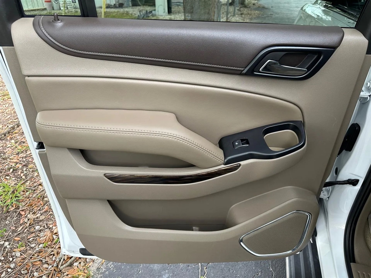 GMC Yukon XL SLE 2WD 2017