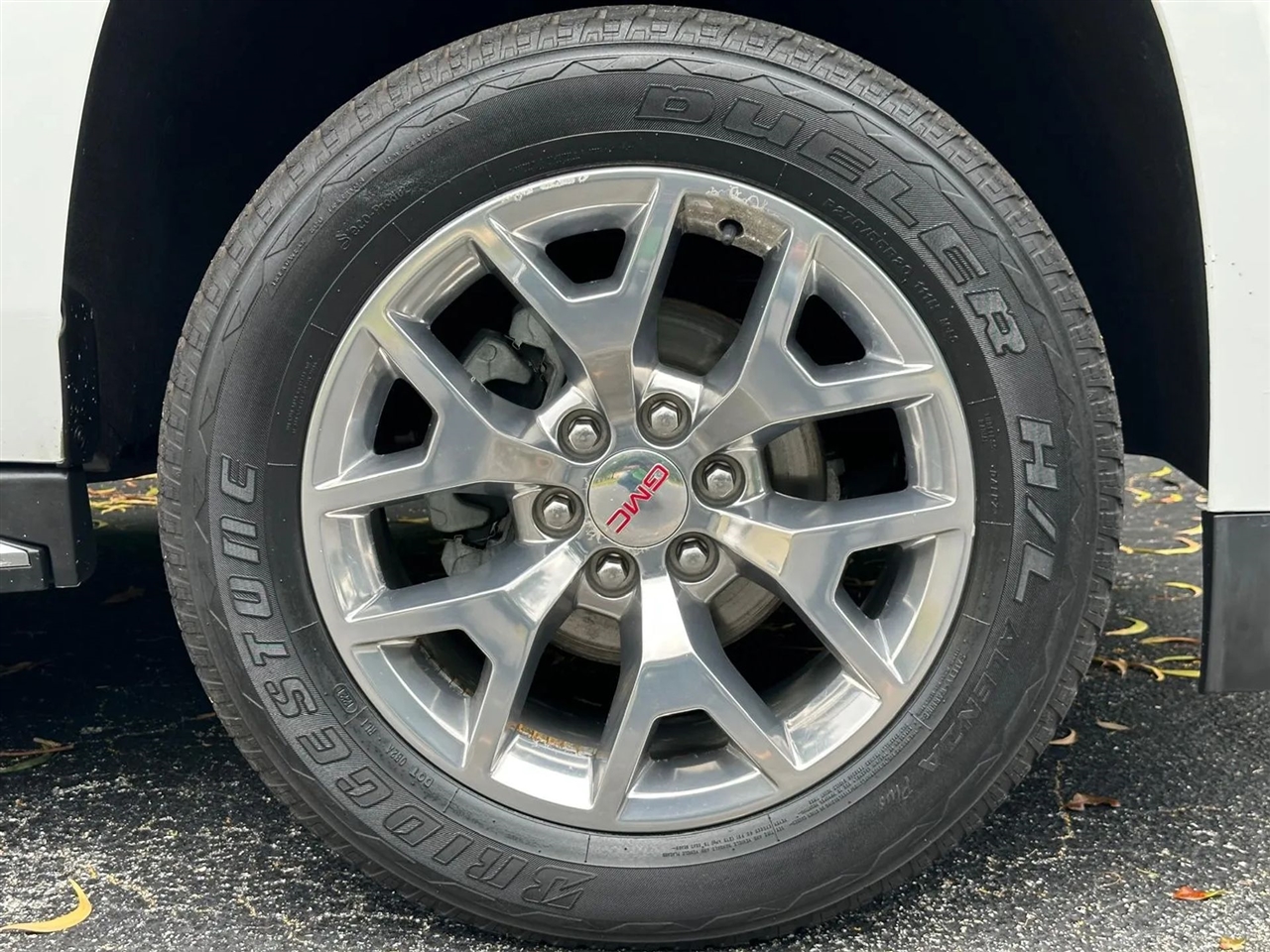 GMC Yukon XL SLE 2WD 2017