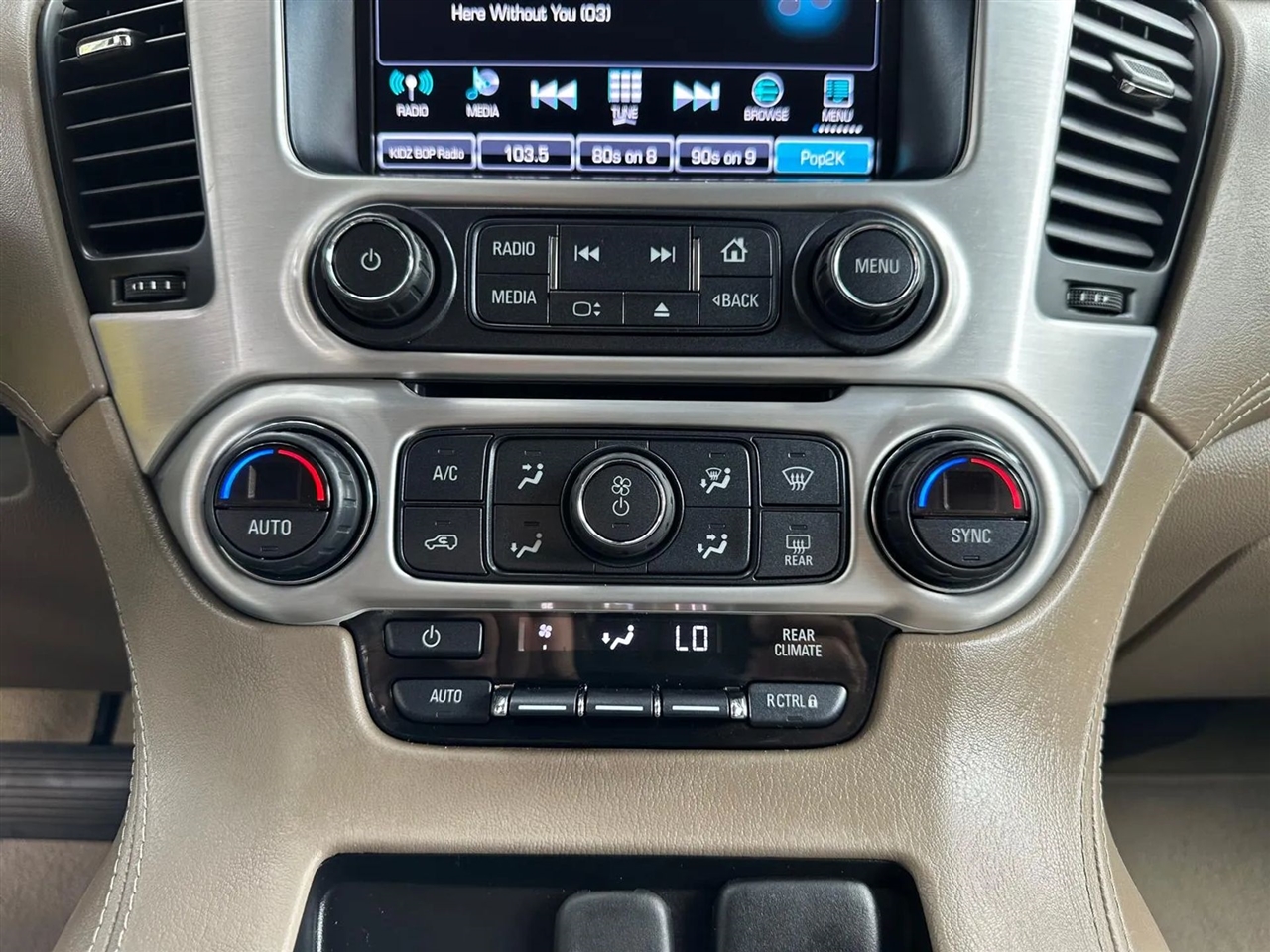 GMC Yukon XL SLE 2WD 2017