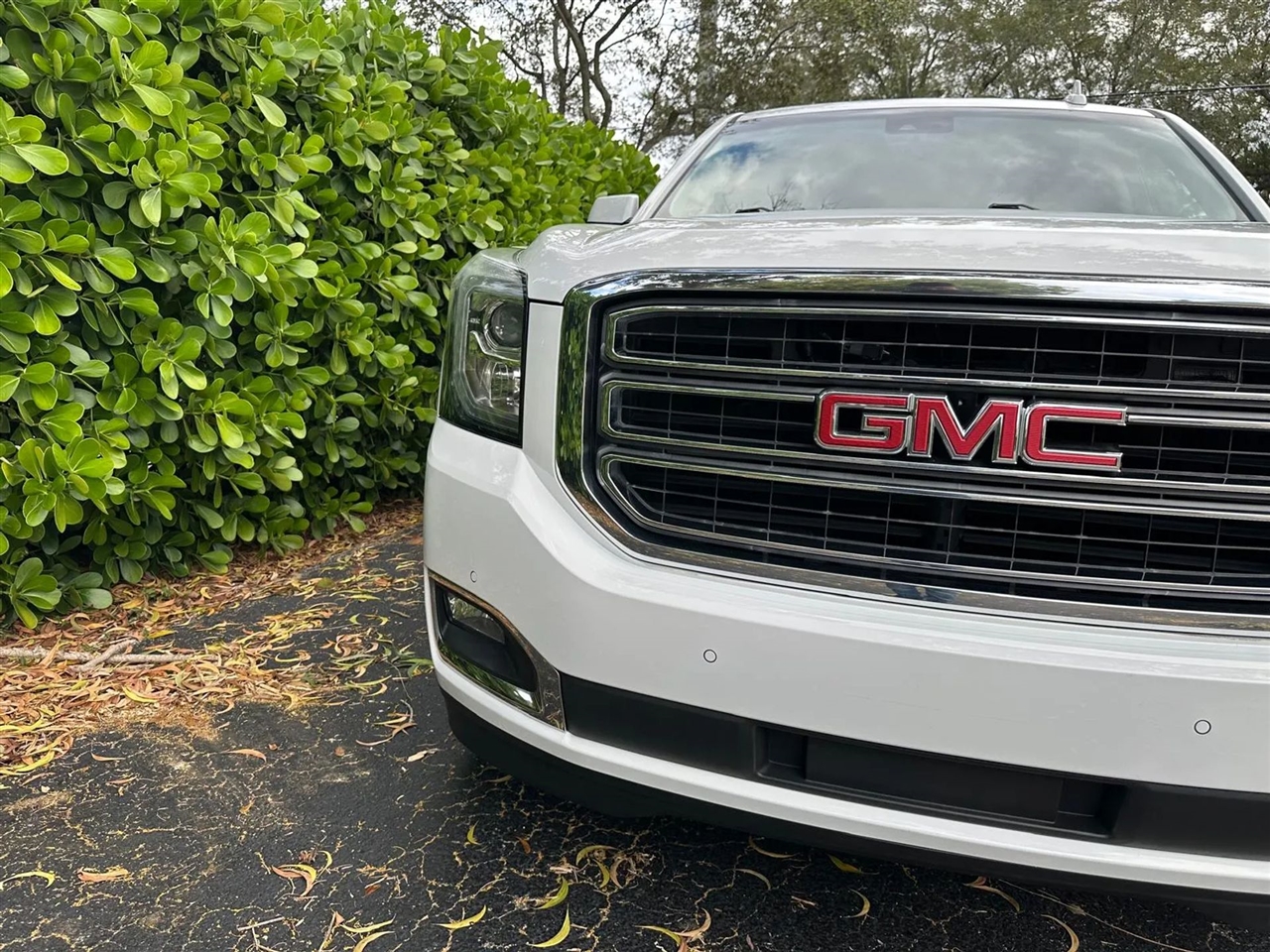 GMC Yukon XL SLE 2WD 2017