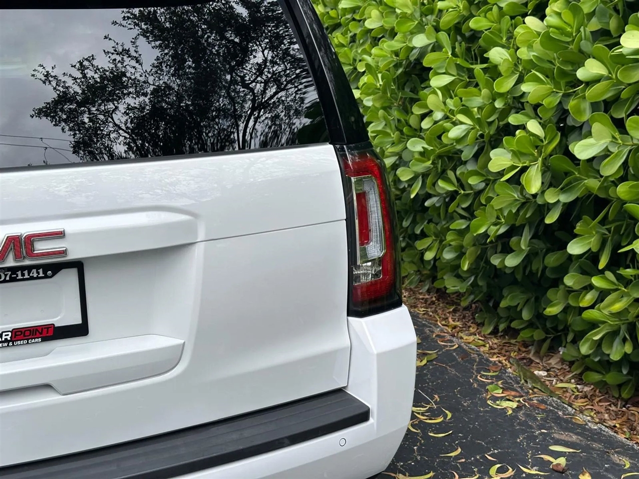 GMC Yukon XL SLE 2WD 2017