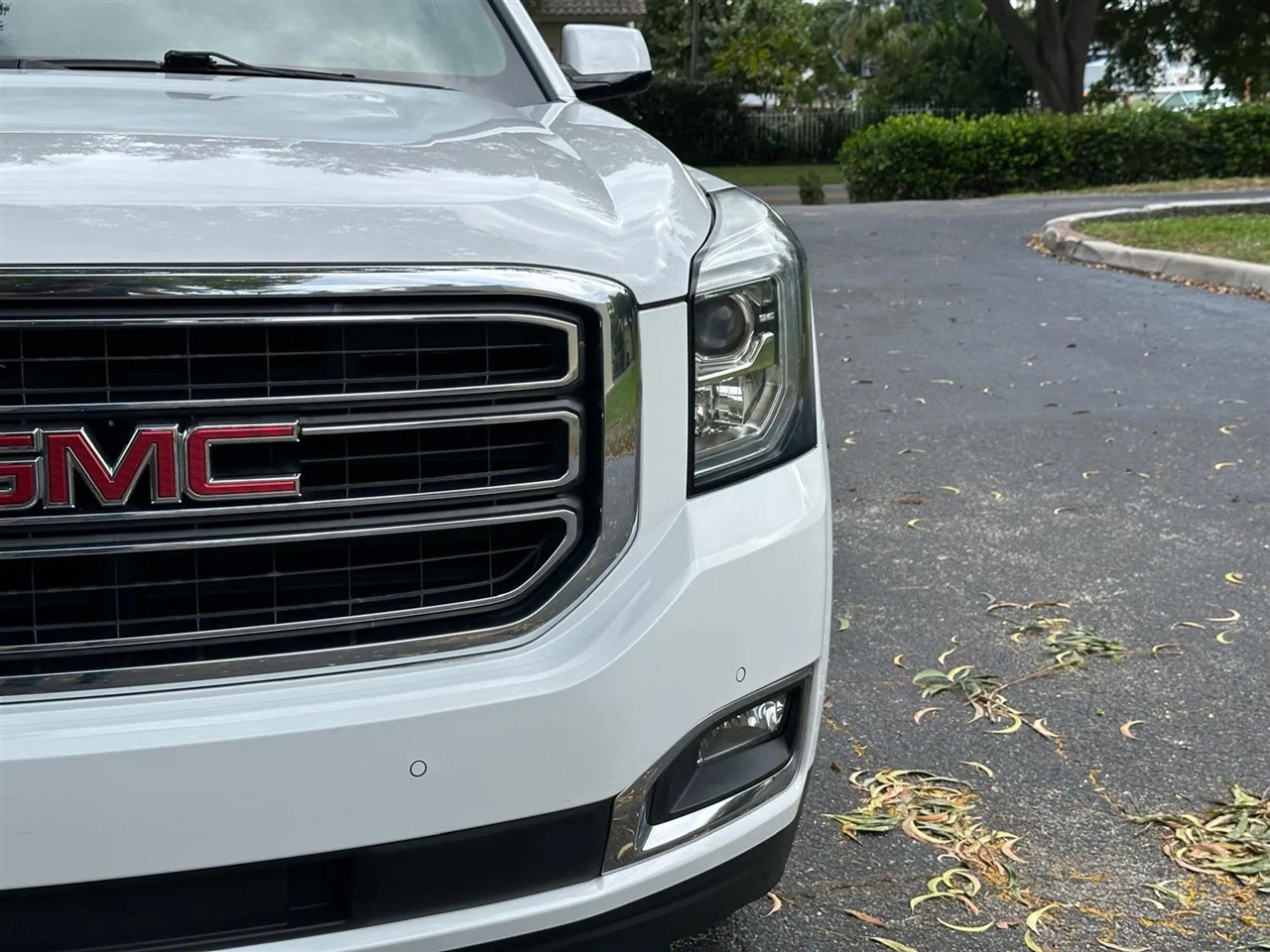 GMC Yukon XL SLE 2WD 2017