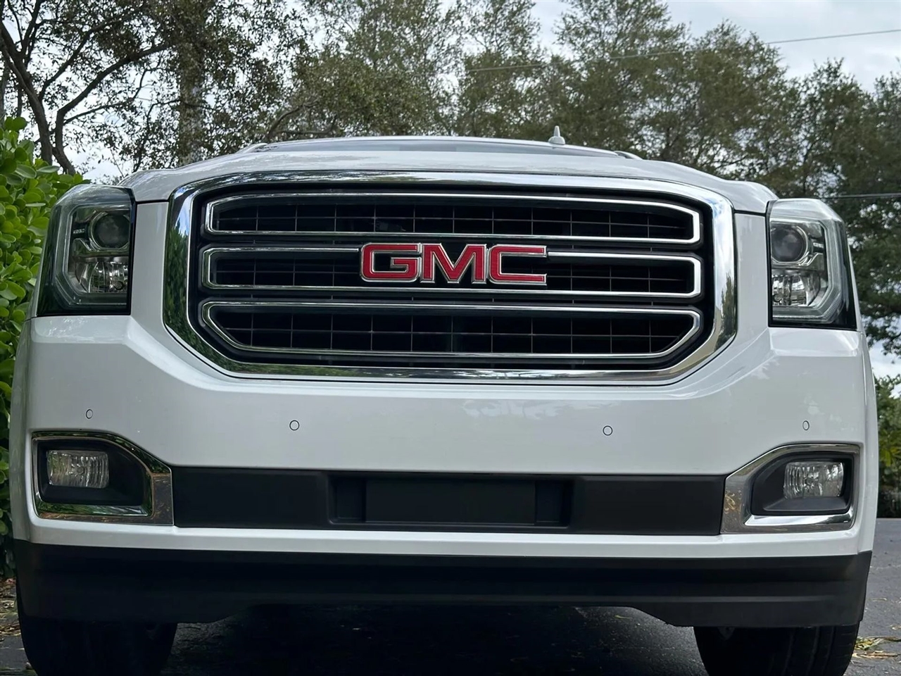 GMC Yukon XL SLE 2WD 2017