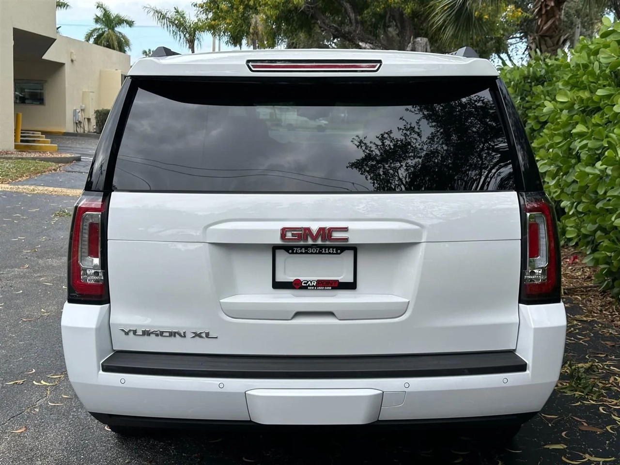 GMC Yukon XL SLE 2WD 2017