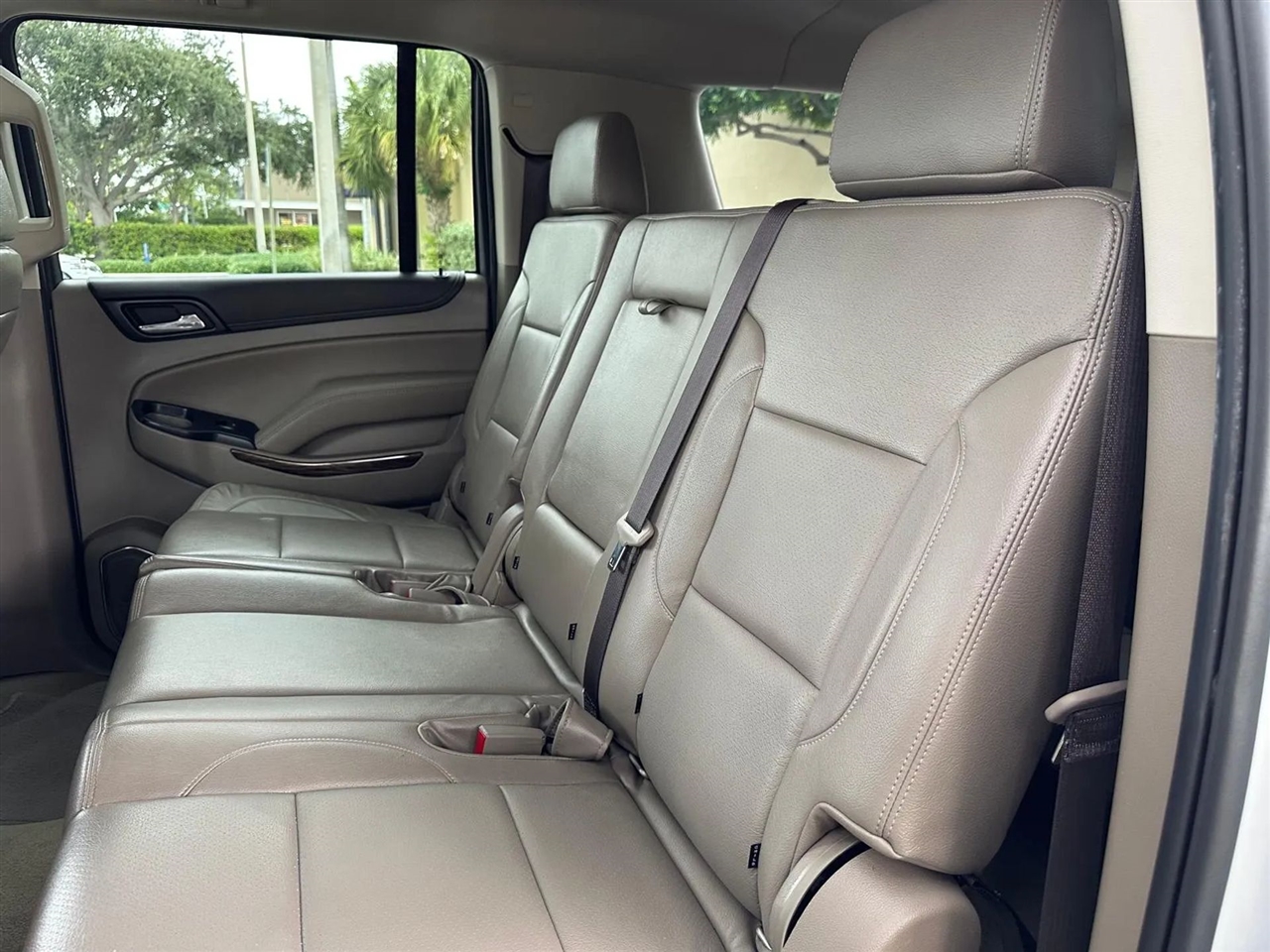 GMC Yukon XL SLE 2WD 2017