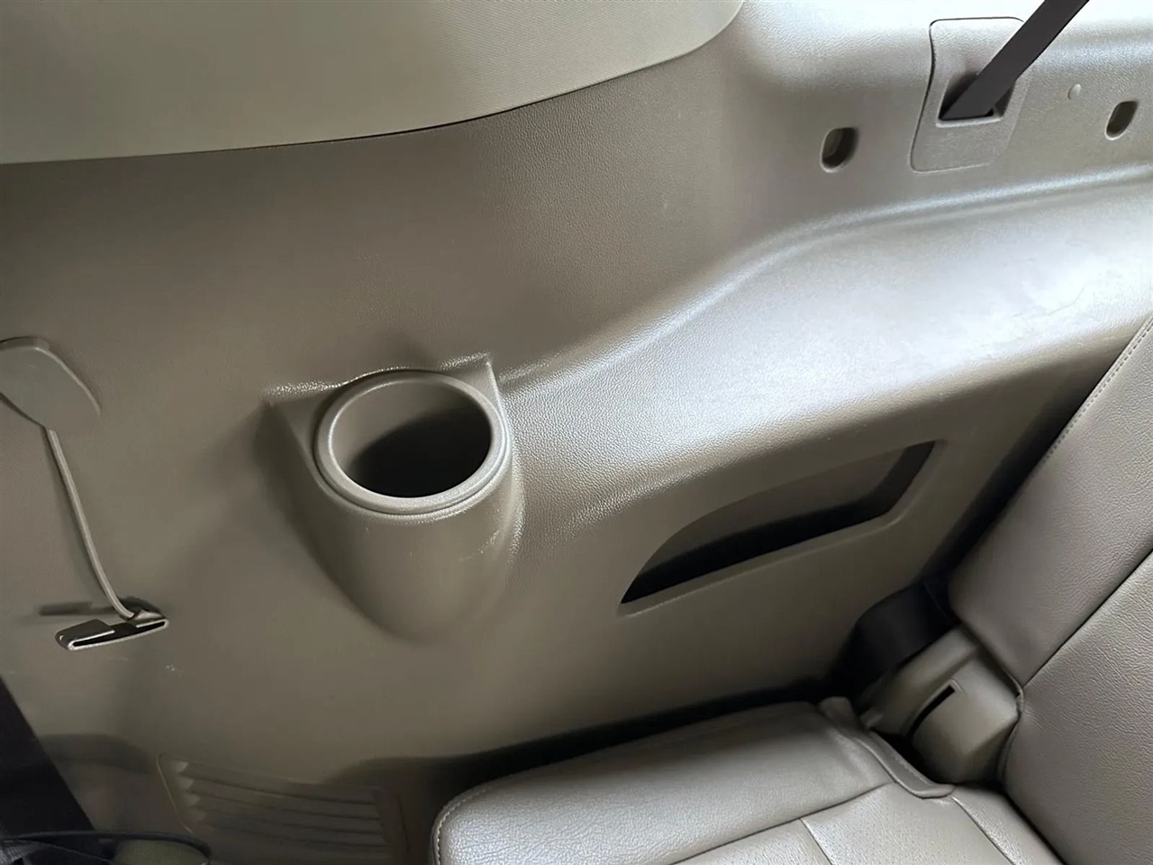 GMC Yukon XL SLE 2WD 2017