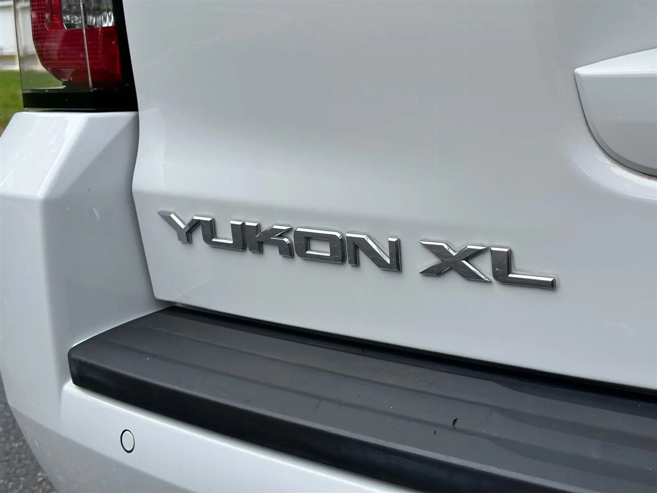 GMC Yukon XL SLE 2WD 2017