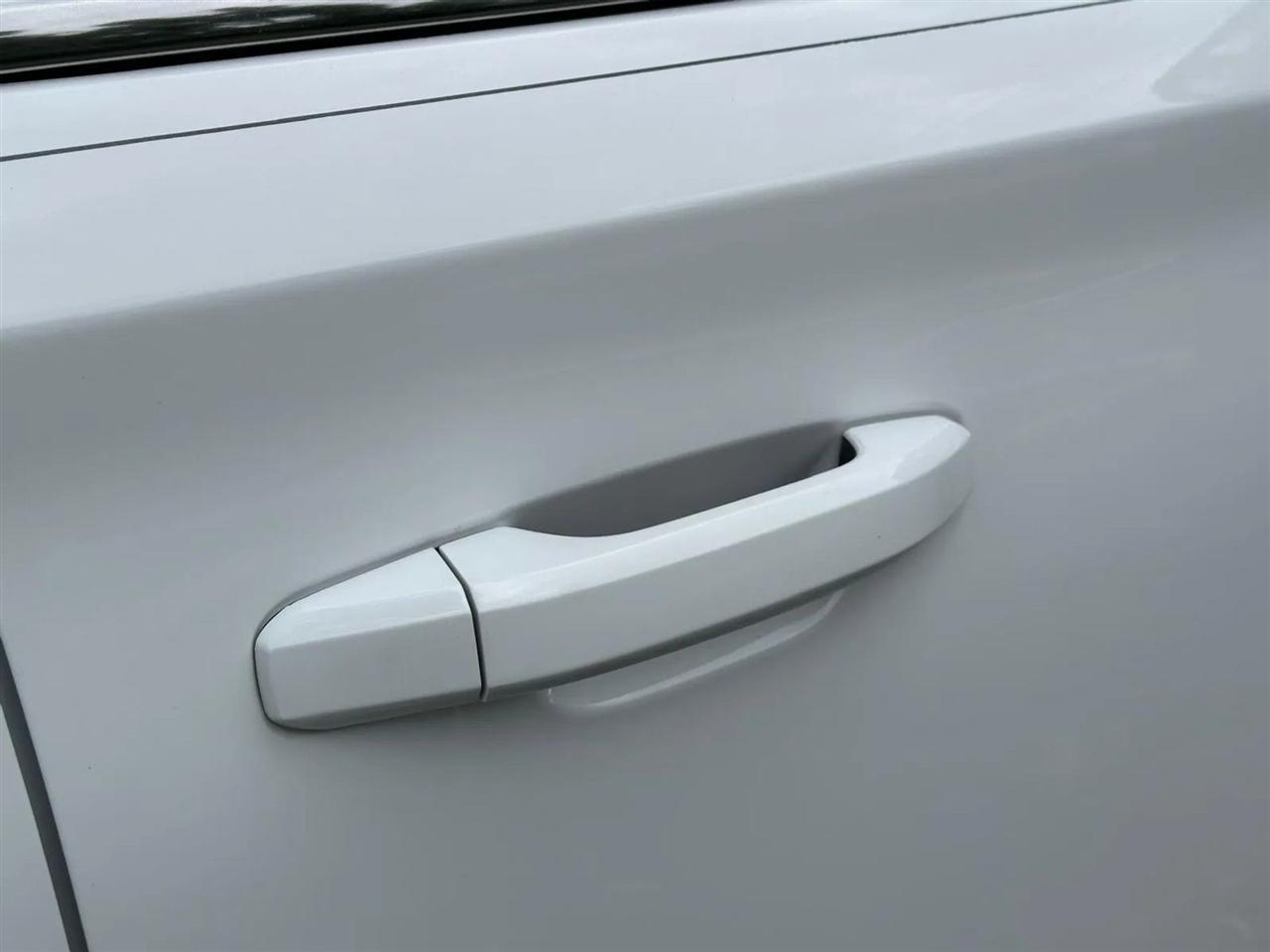 GMC Yukon XL SLE 2WD 2017