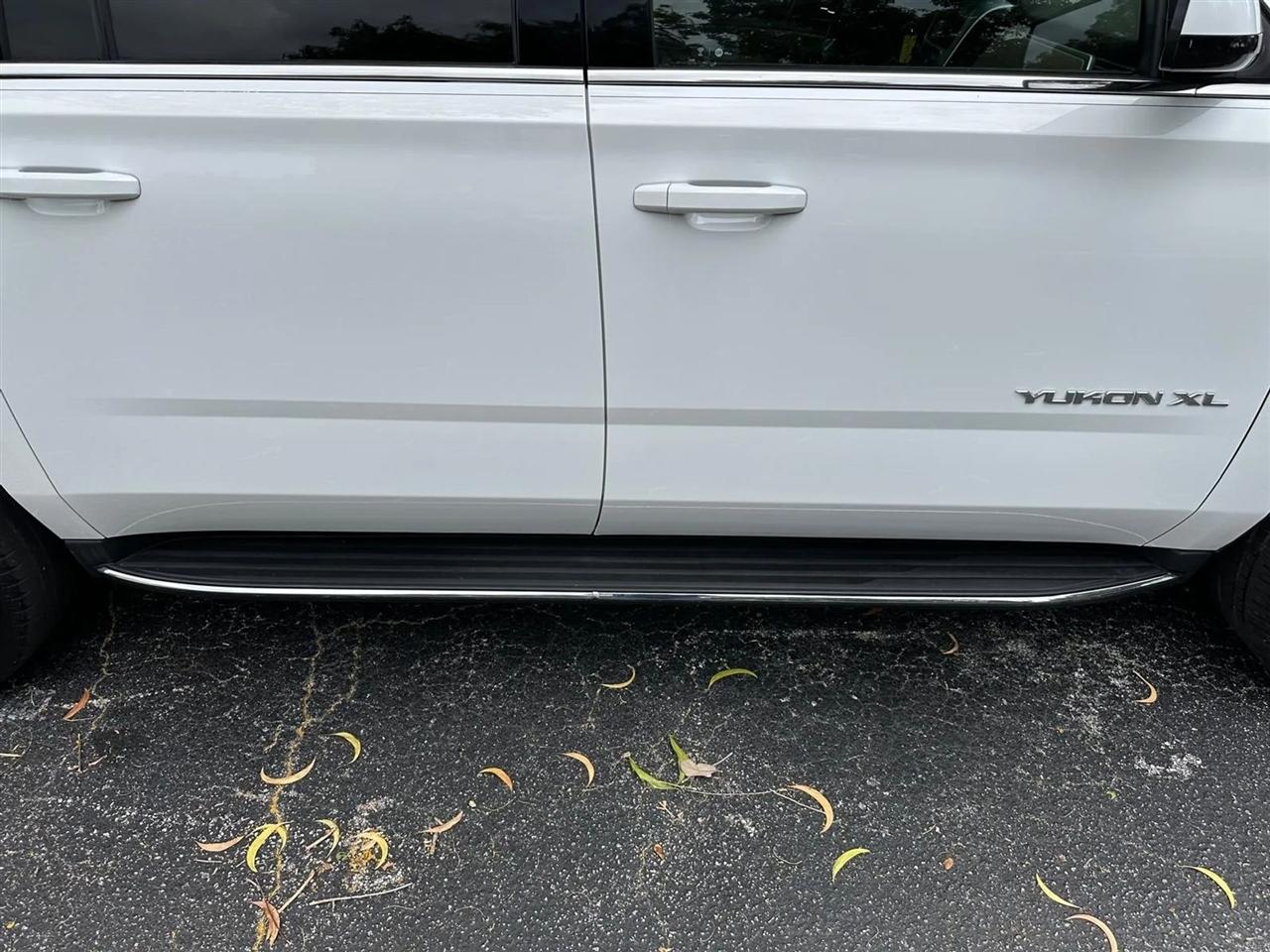 GMC Yukon XL SLE 2WD 2017