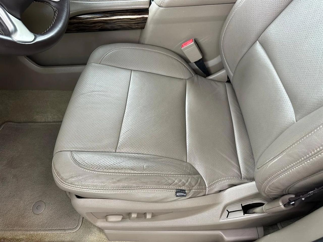 GMC Yukon XL SLE 2WD 2017