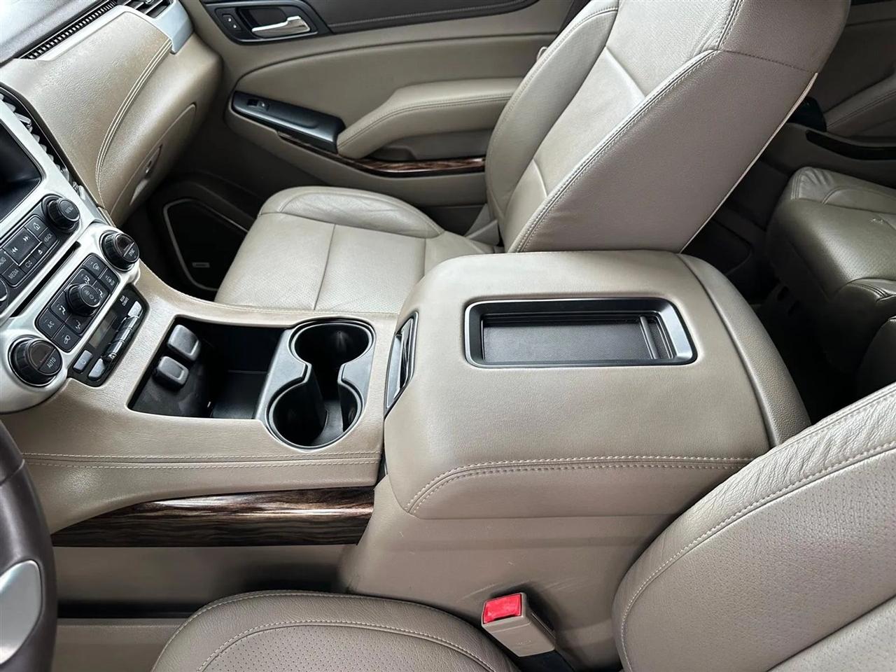 GMC Yukon XL SLE 2WD 2017