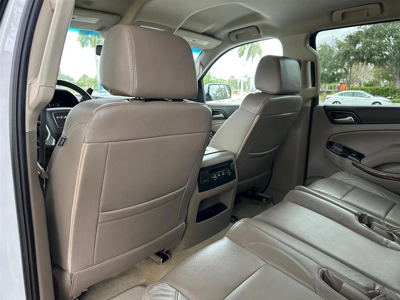 GMC Yukon XL SLE 2WD 2017