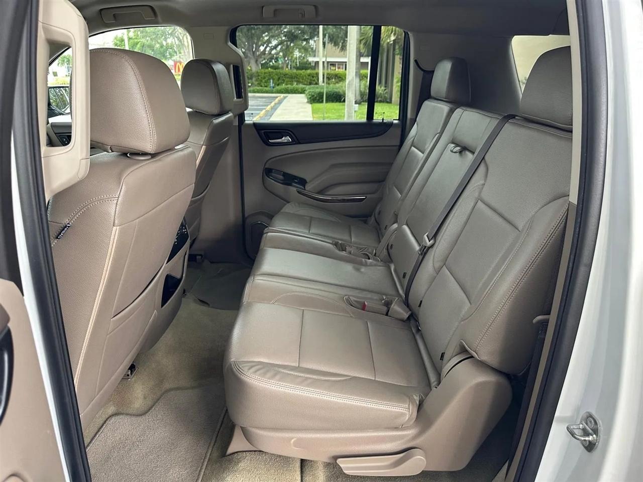 GMC Yukon XL SLE 2WD 2017