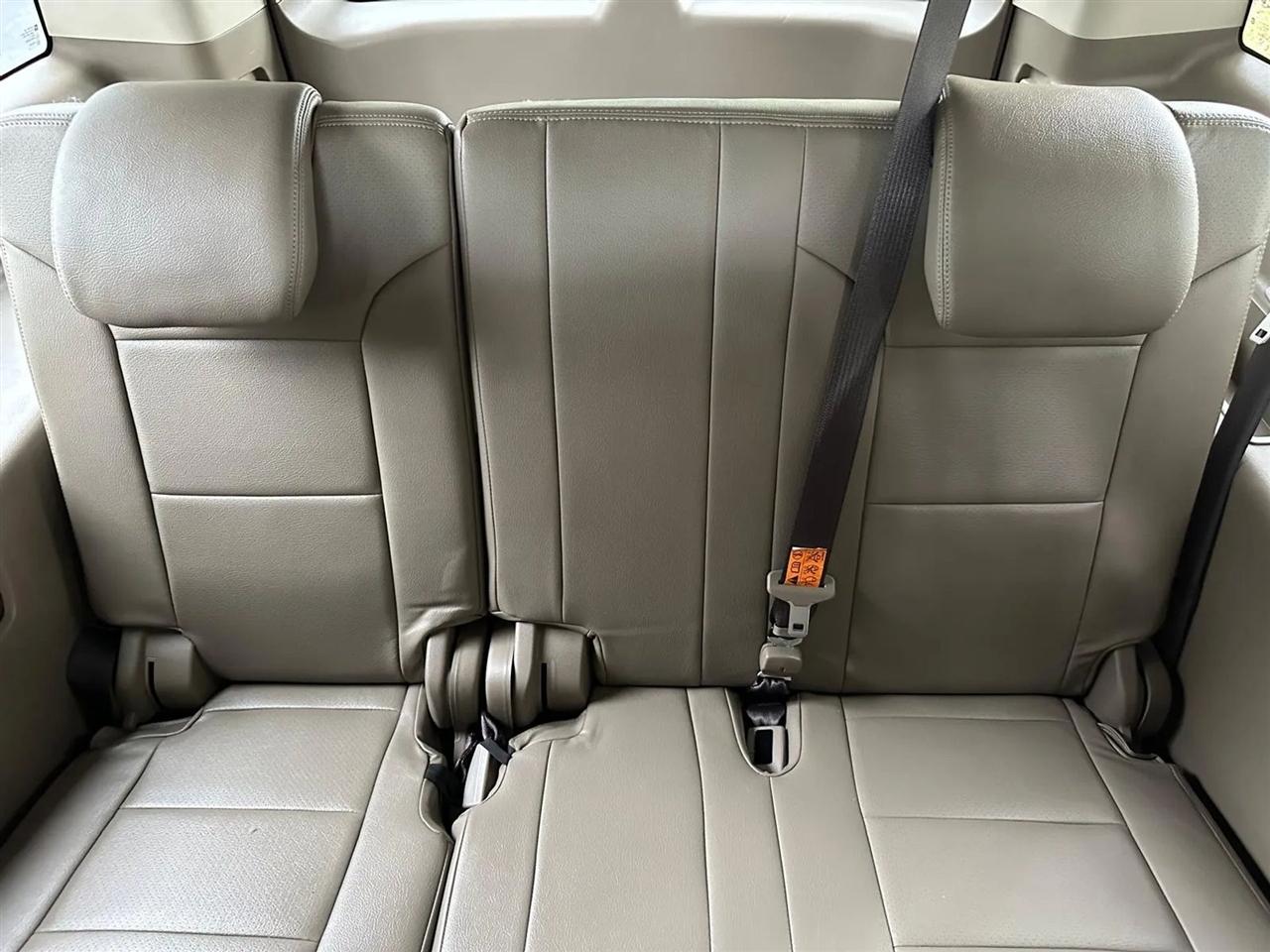 GMC Yukon XL SLE 2WD 2017