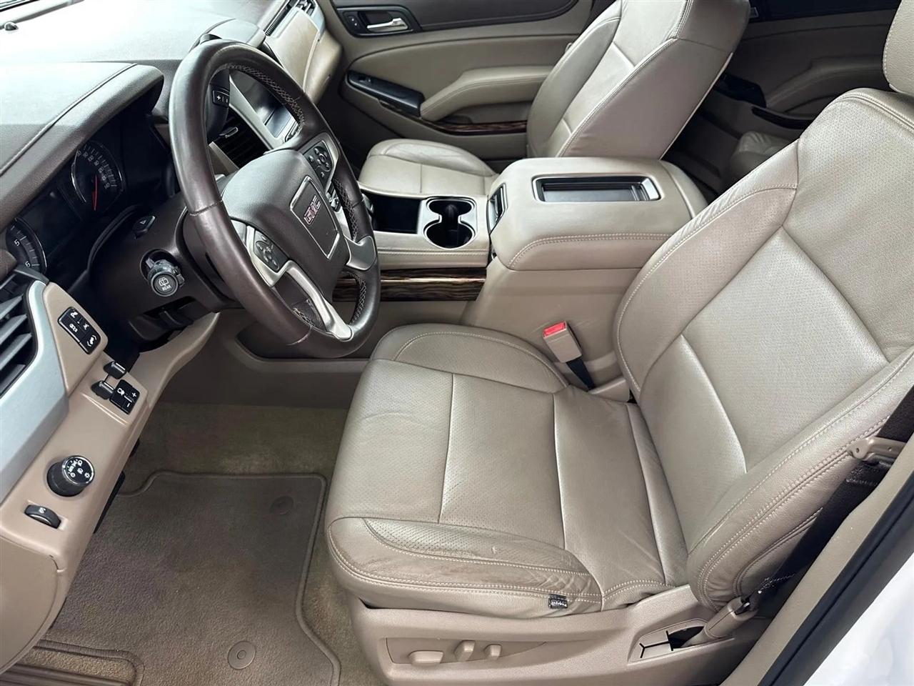 GMC Yukon XL SLE 2WD 2017