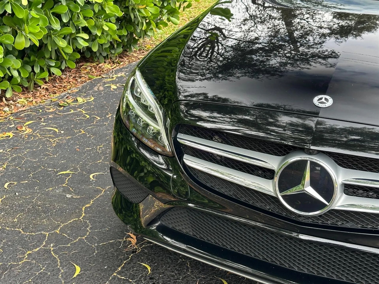 2019 Mercedes Benz C 300 4MATIC Sedan photo 3