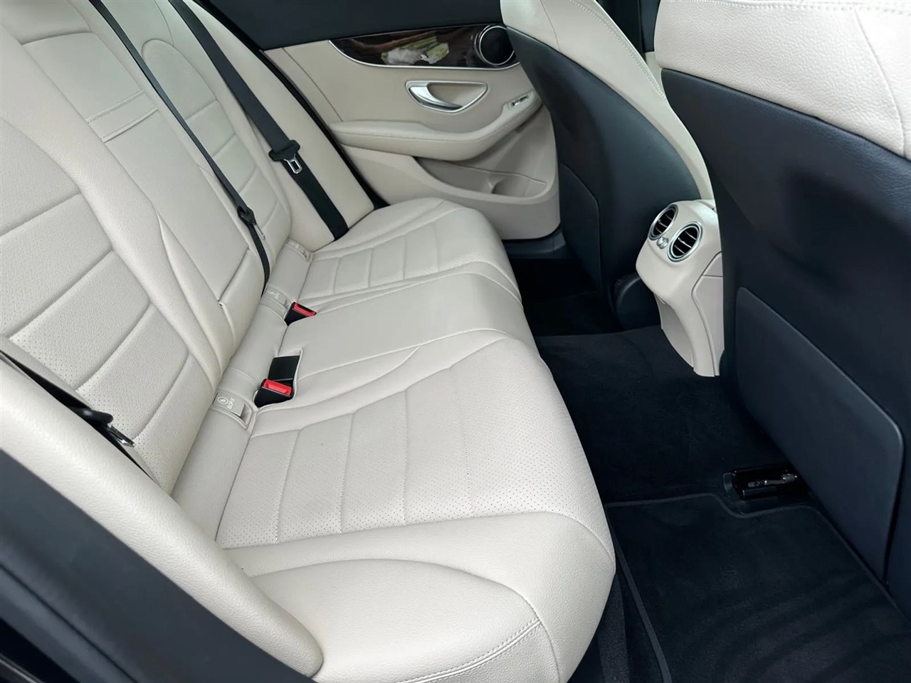 Mercedes-Benz C-Class C300 4MATIC Sedan 2019