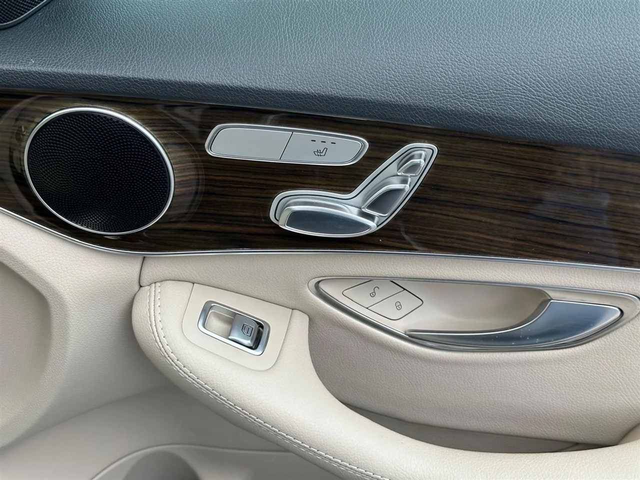 Mercedes-Benz C-Class C300 4MATIC Sedan 2019