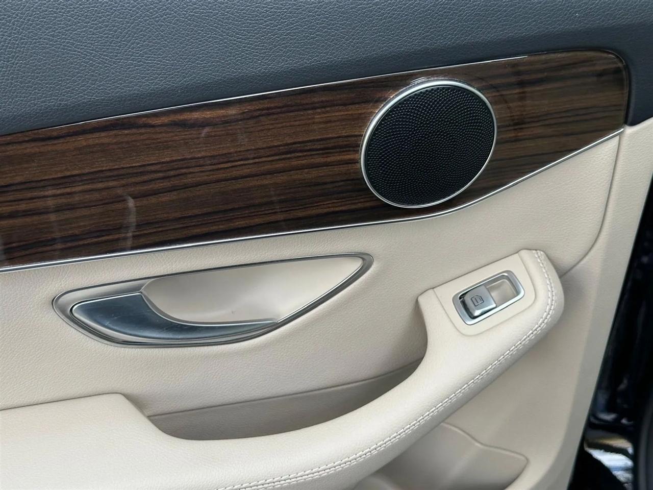 Mercedes-Benz C-Class C300 4MATIC Sedan 2019