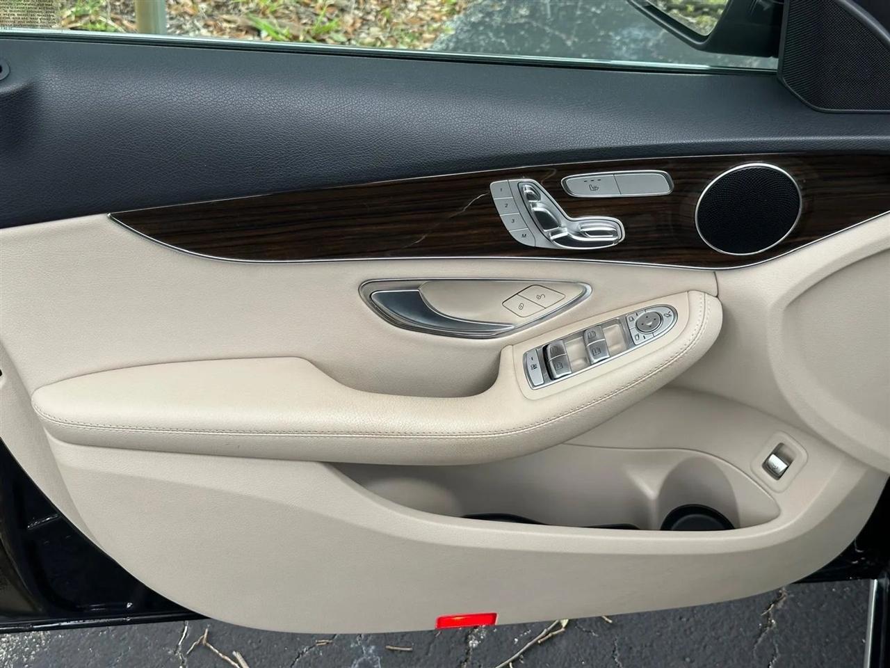 Mercedes-Benz C-Class C300 4MATIC Sedan 2019