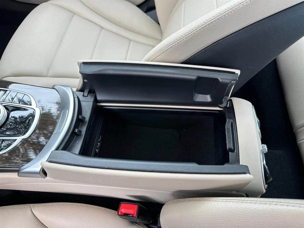 Mercedes-Benz C-Class C300 4MATIC Sedan 2019