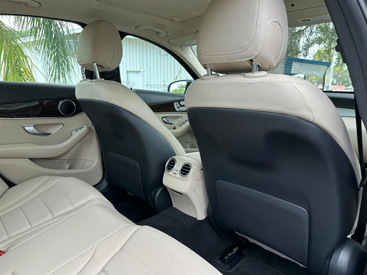 Mercedes-Benz C-Class C300 4MATIC Sedan 2019