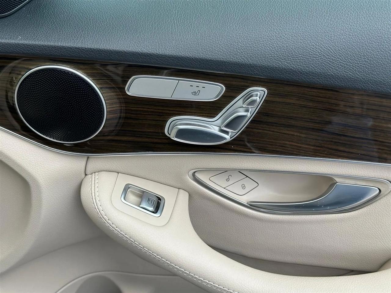 Mercedes-Benz C-Class C300 4MATIC Sedan 2019