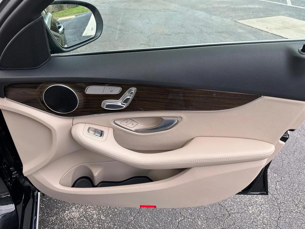 Mercedes-Benz C-Class C300 4MATIC Sedan 2019