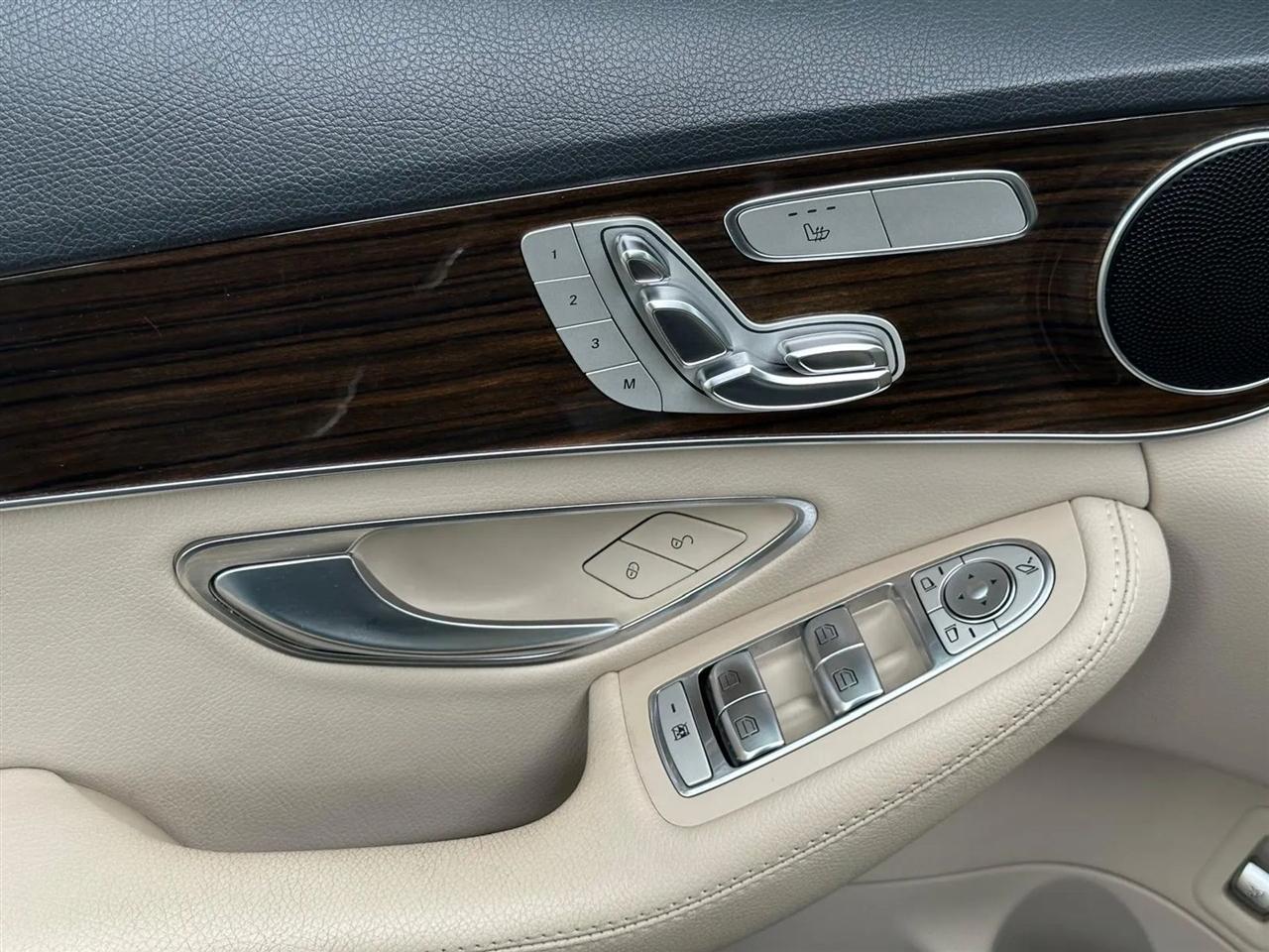 Mercedes-Benz C-Class C300 4MATIC Sedan 2019