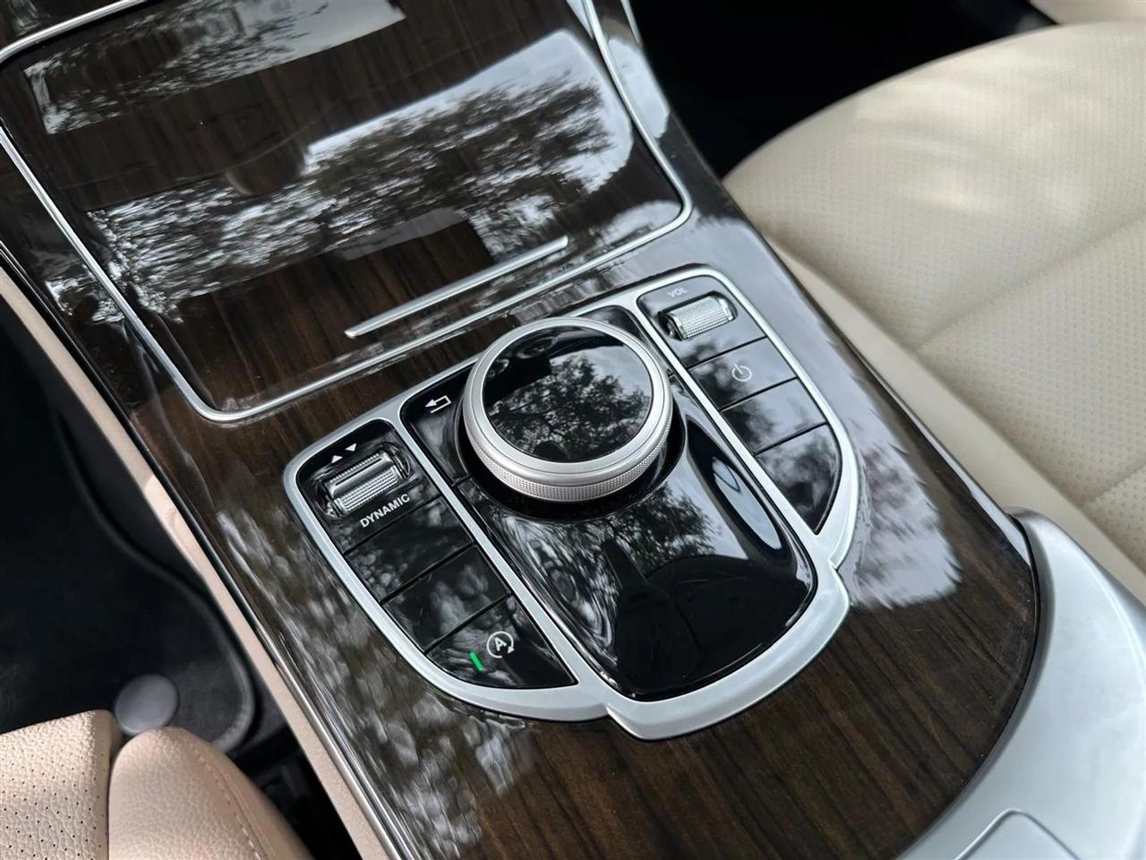 Mercedes-Benz C-Class C300 4MATIC Sedan 2019